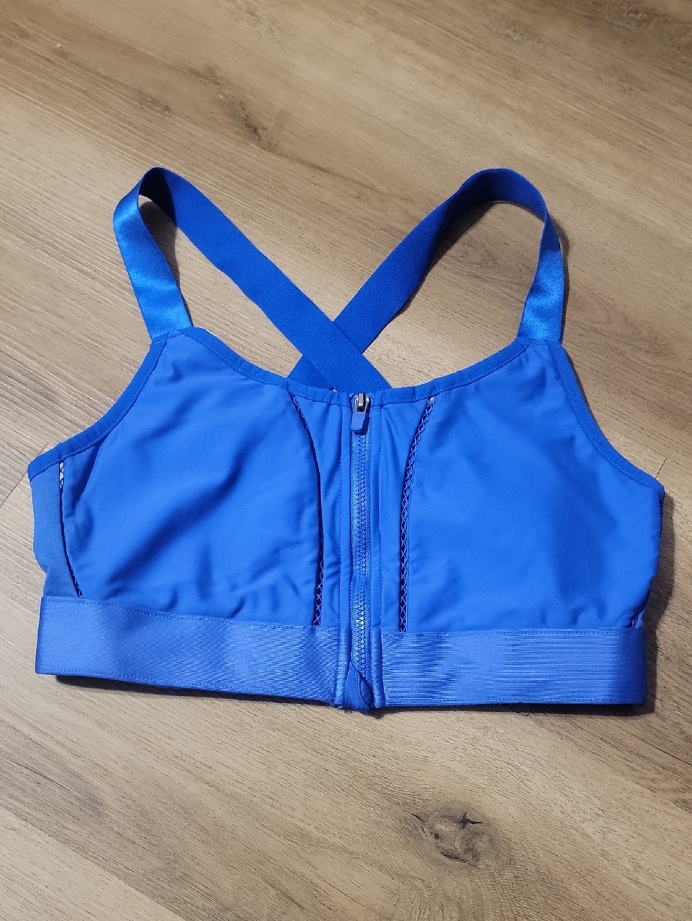 Fabletics Front Zip Sports Bra